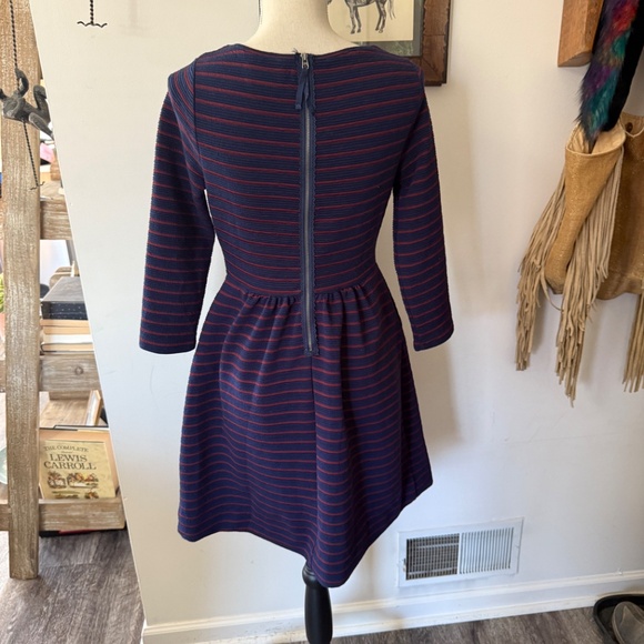 Maeve Anthropologie Brenna Navy Blue Red Maroon Textured Striped Dress Size 4 - Picture 5 of 6